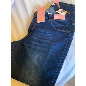 Skinny leg denim jeans